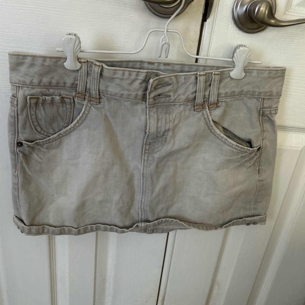 GAP Gray Denim Mini Skirt - Size 10